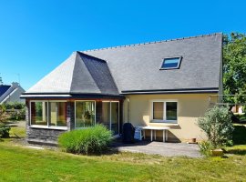 Vue extérieure (maison-terrasse-véranda)