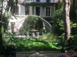 La maison depuis le jardin