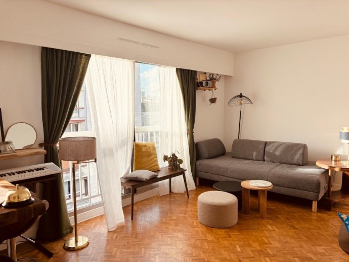 Joli T2 50m2 PARIS Calme Père Lachaise : Echange été
